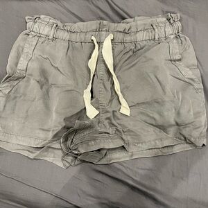 Like New Harlow Women's Shorts - Large